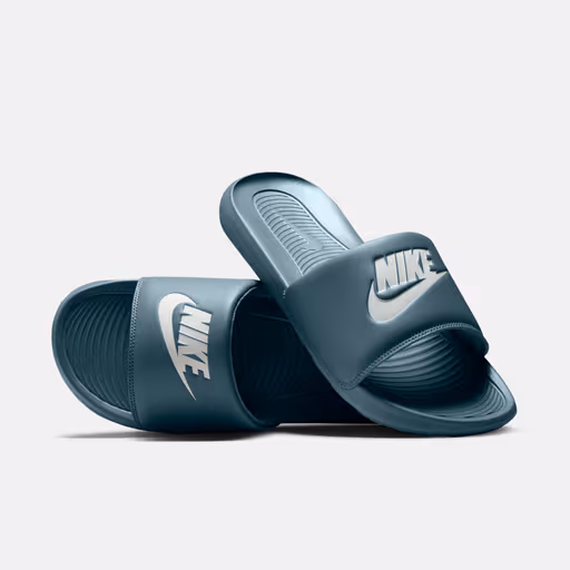 Nike Victori One